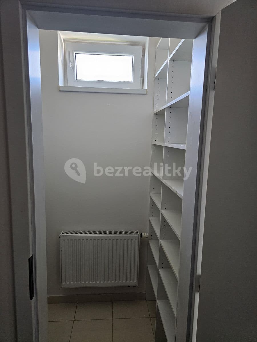 Prenájom bytu 3-izbový 68 m², Cesta brigádníků, Kralupy nad Vltavou, Středočeský kraj Prenájom bytu 3-izbový 68 m², Cesta brigádníků, Kralupy nad Vltavou, Středočeský kraj