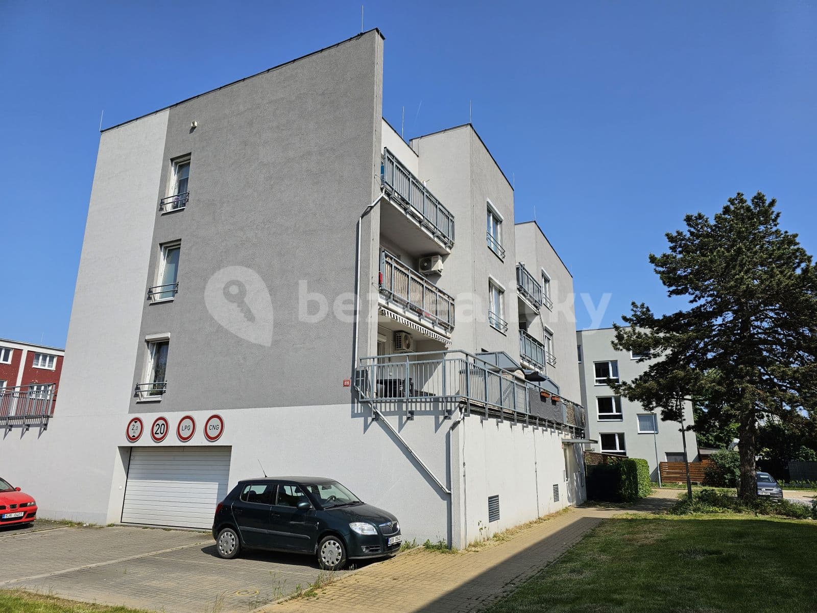 Prenájom bytu 3-izbový 68 m², Cesta brigádníků, Kralupy nad Vltavou, Středočeský kraj Prenájom bytu 3-izbový 68 m², Cesta brigádníků, Kralupy nad Vltavou, Středočeský kraj