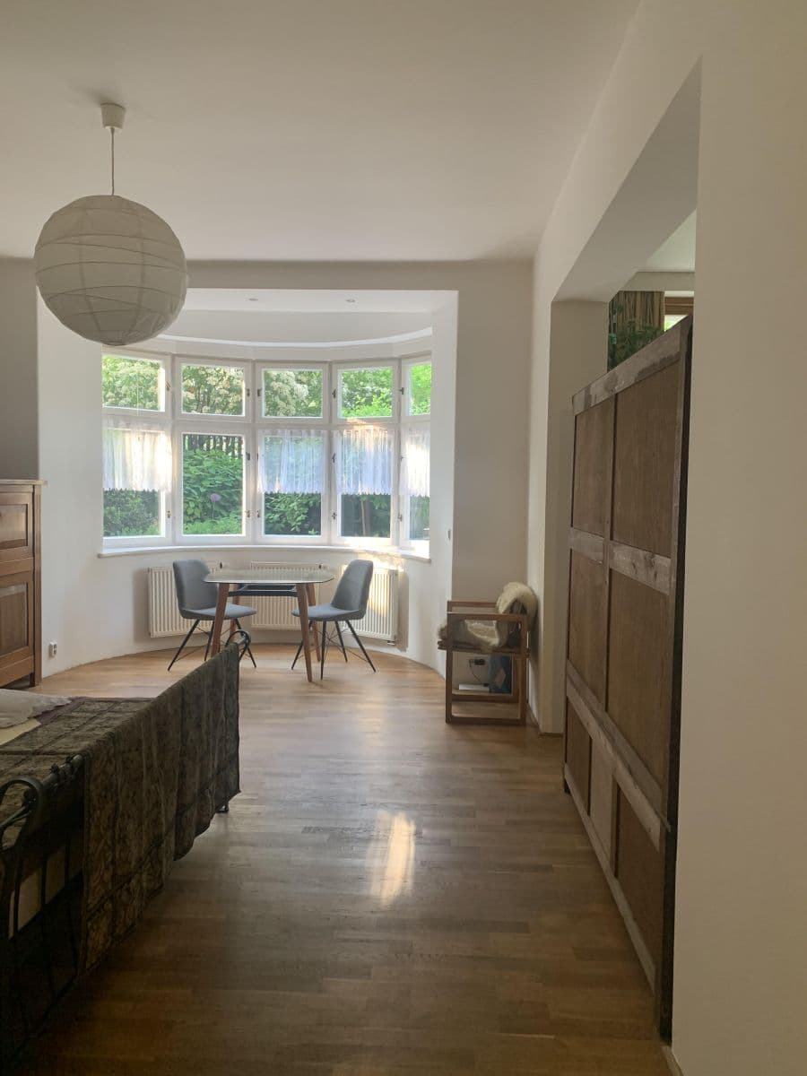 Prenájom bytu 2-izbový 76 m², Zavadilova, Praha, Praha Prenájom bytu 2-izbový 76 m², Zavadilova, Praha, Praha