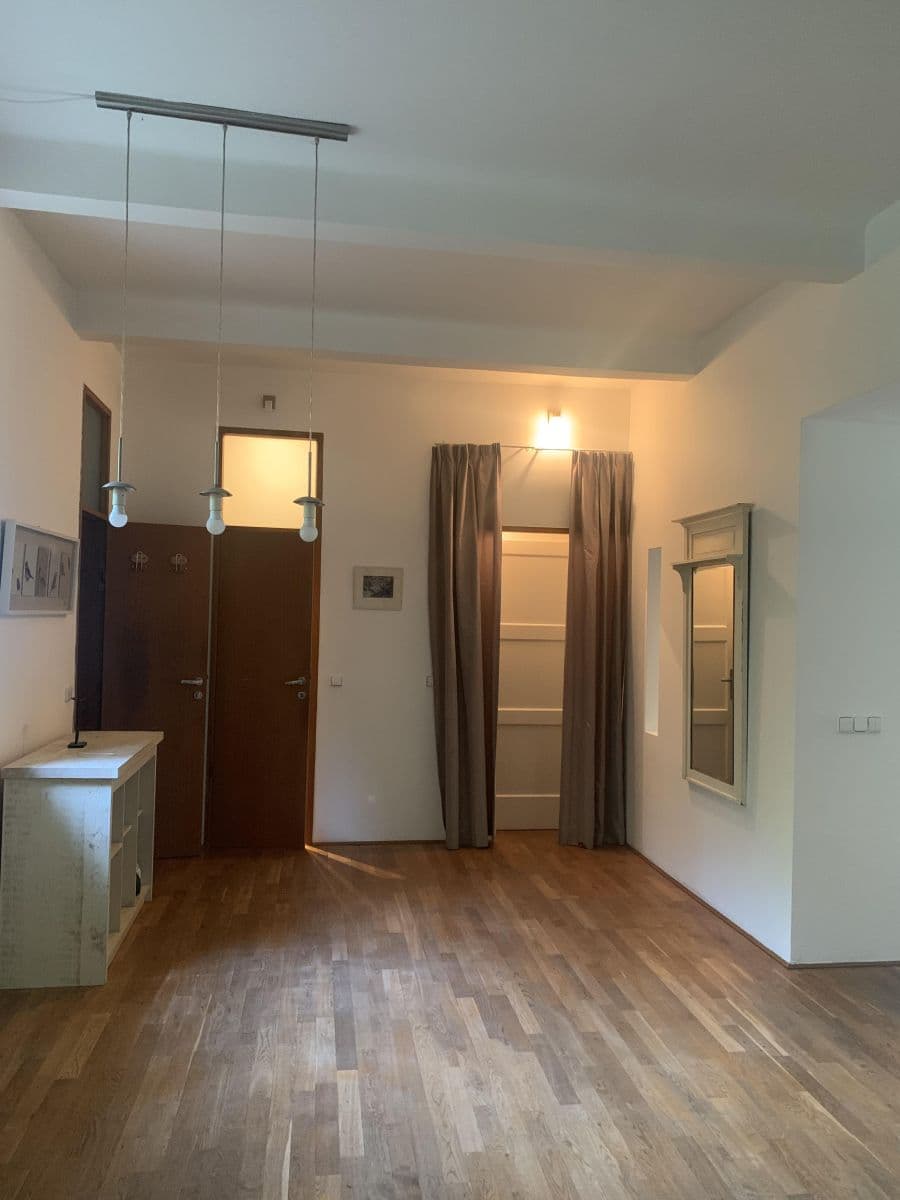 Prenájom bytu 2-izbový 76 m², Zavadilova, Praha, Praha Prenájom bytu 2-izbový 76 m², Zavadilova, Praha, Praha