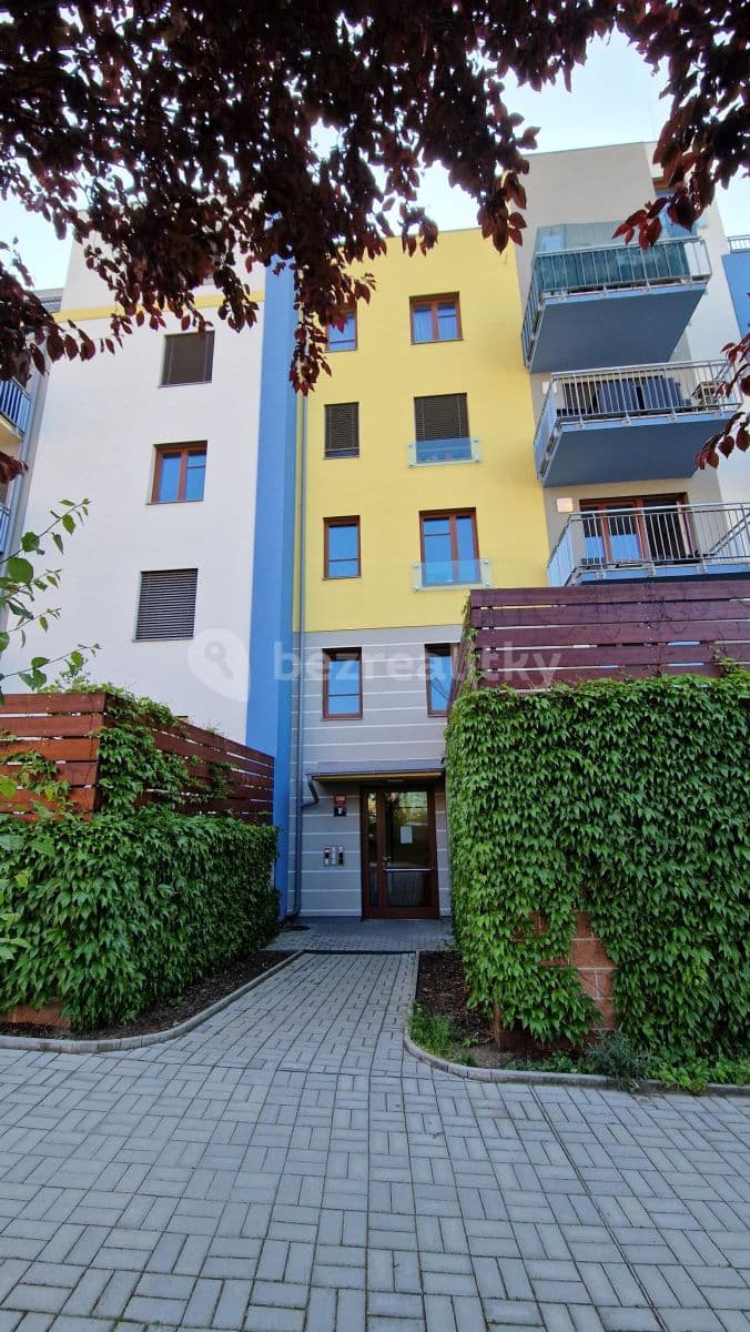 Prenájom bytu 2-izbový 53 m², Fojtova, Praha, Praha