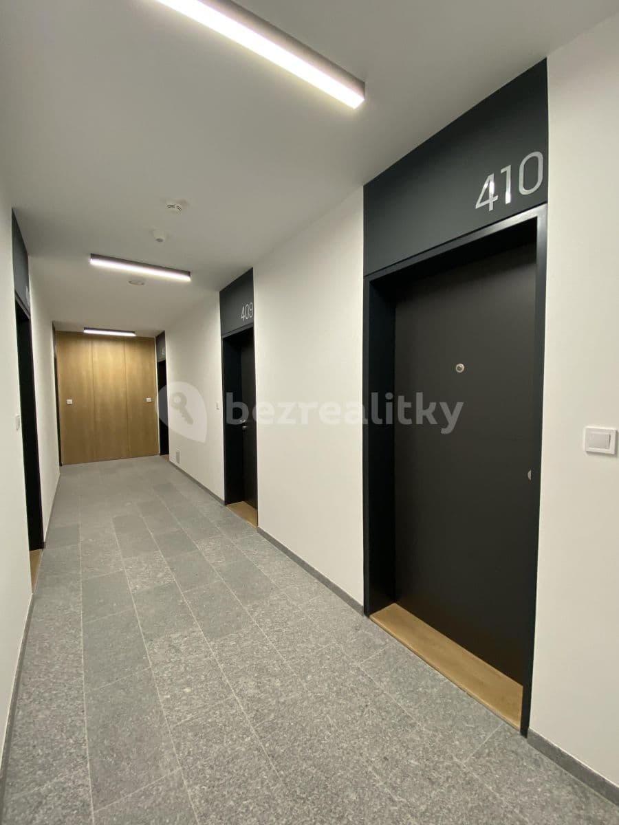 Prenájom bytu 1-izbový 33 m², Střední, Brno, Jihomoravský kraj Prenájom bytu 1-izbový 33 m², Střední, Brno, Jihomoravský kraj