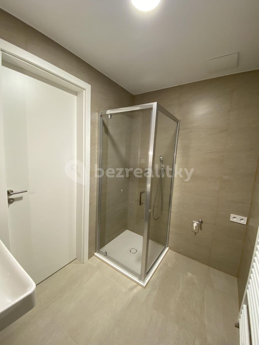 Prenájom bytu 1-izbový 33 m², Střední, Brno, Jihomoravský kraj Prenájom bytu 1-izbový 33 m², Střední, Brno, Jihomoravský kraj