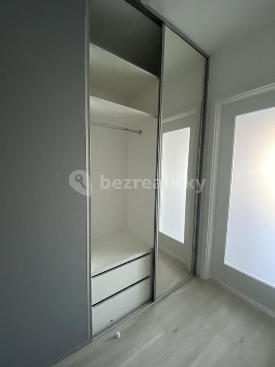 Prenájom bytu 1-izbový 33 m², Střední, Brno, Jihomoravský kraj Prenájom bytu 1-izbový 33 m², Střední, Brno, Jihomoravský kraj