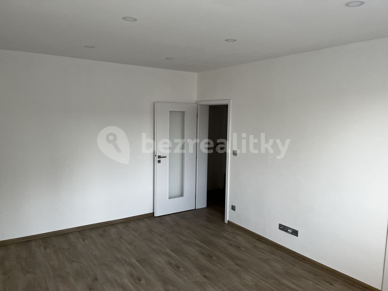 Prenájom bytu 2-izbový 54 m², Přistoupimská, Praha, Praha Prenájom bytu 2-izbový 54 m², Přistoupimská, Praha, Praha