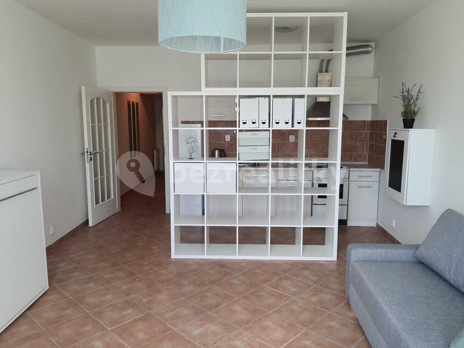 Prenájom bytu 1-izbový 38 m², Suchdolské náměstí, Praha, Praha Prenájom bytu 1-izbový 38 m², Suchdolské náměstí, Praha, Praha