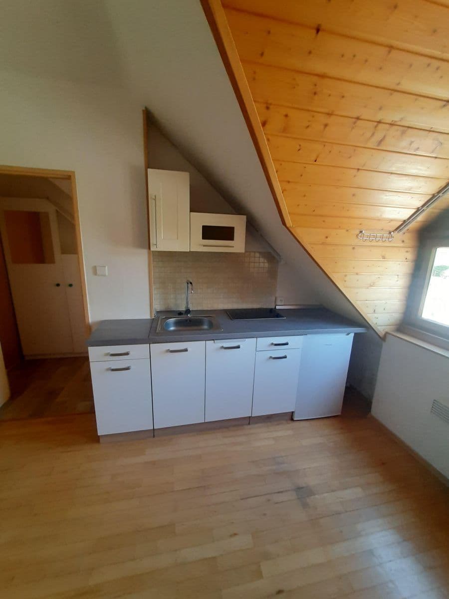 Prenájom bytu Garsoniéra 23 m², Přemyšlenská, Praha, Praha Prenájom bytu Garsoniéra 23 m², Přemyšlenská, Praha, Praha