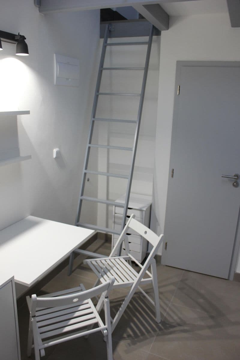 Prenájom bytu Garsoniéra 18 m², Družstevní, Kněževes, Středočeský kraj Prenájom bytu Garsoniéra 18 m², Družstevní, Kněževes, Středočeský kraj