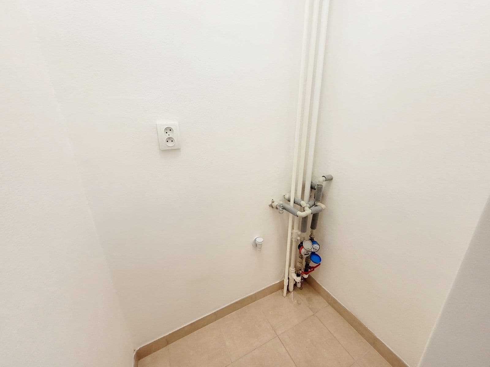 Prenájom bytu 3-izbový 71 m², Klimšova, Havířov, Moravskoslezský kraj Prenájom bytu 3-izbový 71 m², Klimšova, Havířov, Moravskoslezský kraj