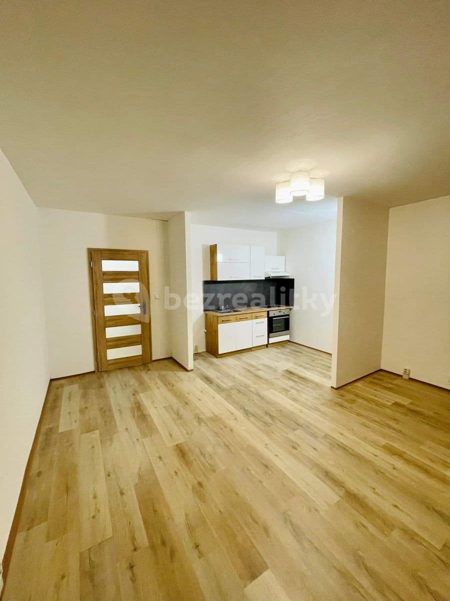 Prenájom bytu 1-izbový 36 m², Spartakiádní, Ústí nad Labem, Ústecký kraj Prenájom bytu 1-izbový 36 m², Spartakiádní, Ústí nad Labem, Ústecký kraj