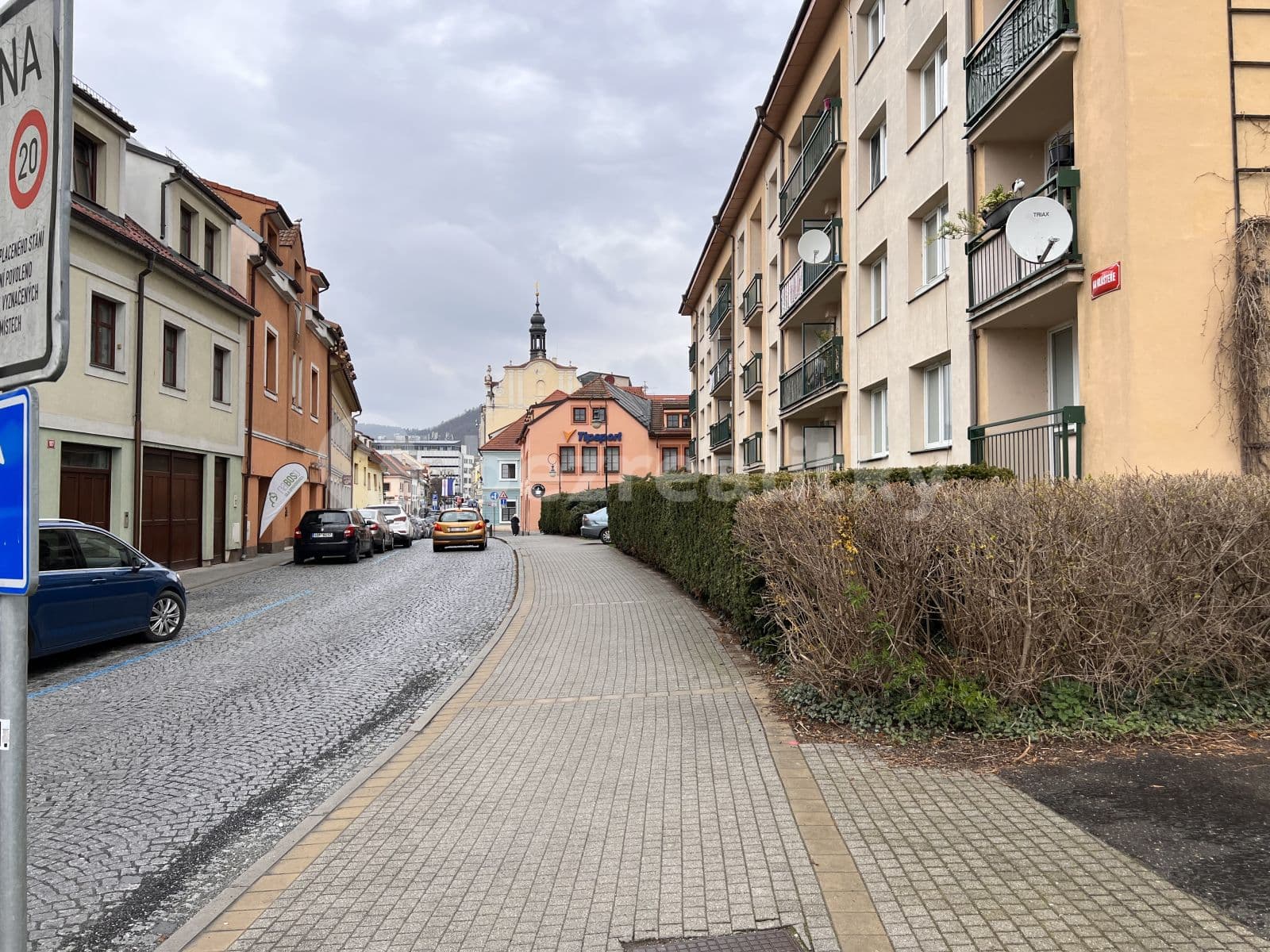 Prenájom bytu 2-izbový 50 m², Na Klášteře, Beroun, Středočeský kraj Prenájom bytu 2-izbový 50 m², Na Klášteře, Beroun, Středočeský kraj