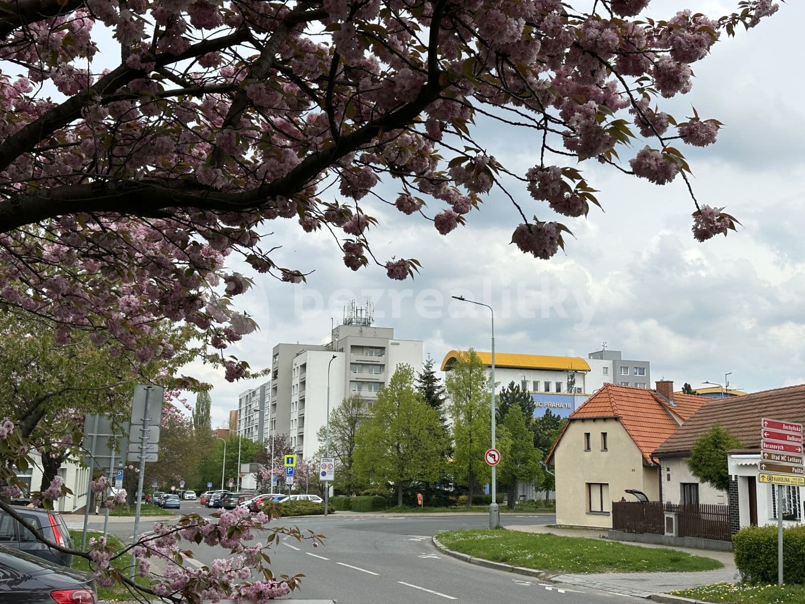 Prenájom bytu 1-izbový 38 m², Praha, Praha Prenájom bytu 1-izbový 38 m², Praha, Praha