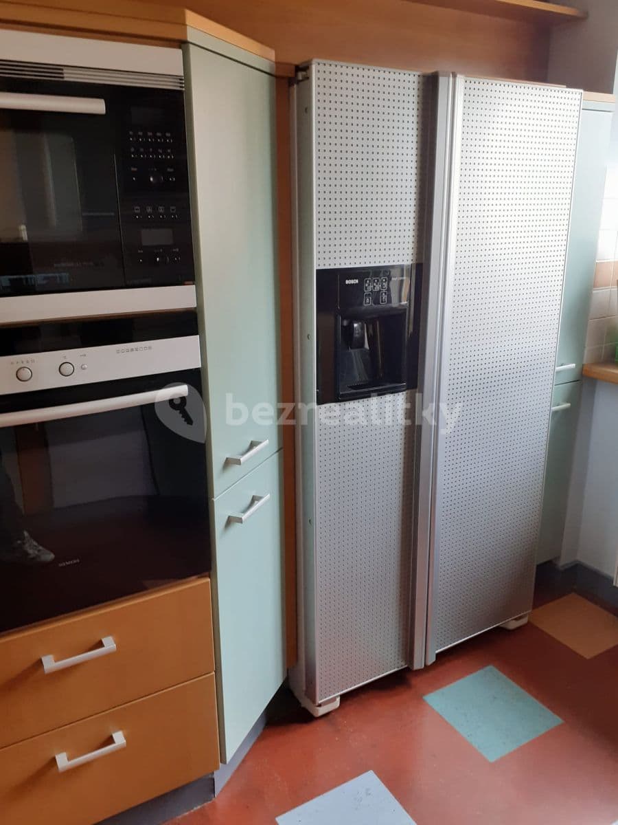 Prenájom bytu 5-izbový 160 m², 28. pluku, Praha, Praha Prenájom bytu 5-izbový 160 m², 28. pluku, Praha, Praha