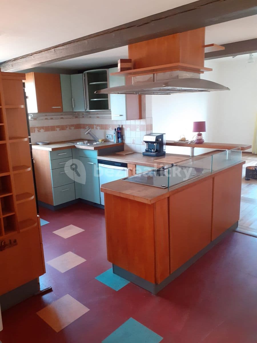 Prenájom bytu 5-izbový 160 m², 28. pluku, Praha, Praha Prenájom bytu 5-izbový 160 m², 28. pluku, Praha, Praha