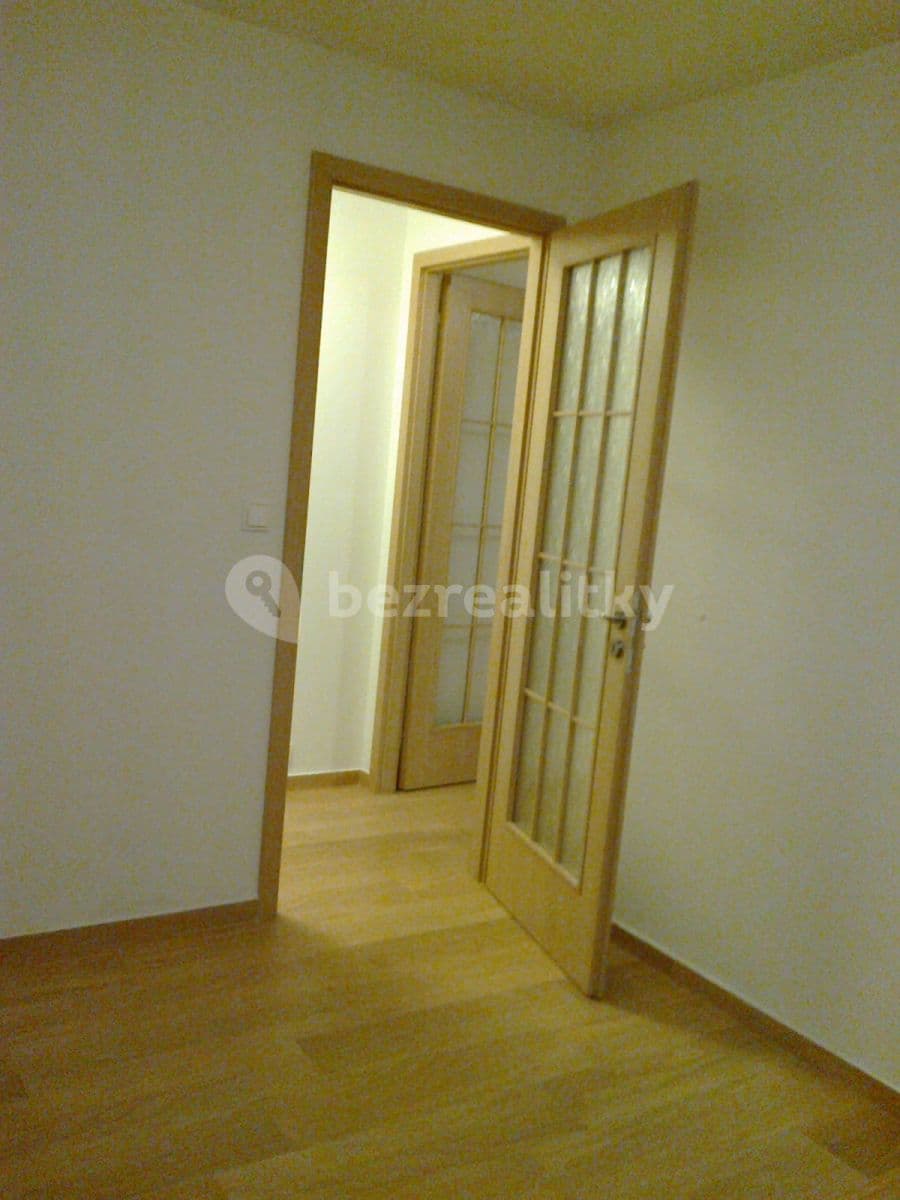 Prenájom bytu 2-izbový 45 m², Hráského, Praha, Praha Prenájom bytu 2-izbový 45 m², Hráského, Praha, Praha