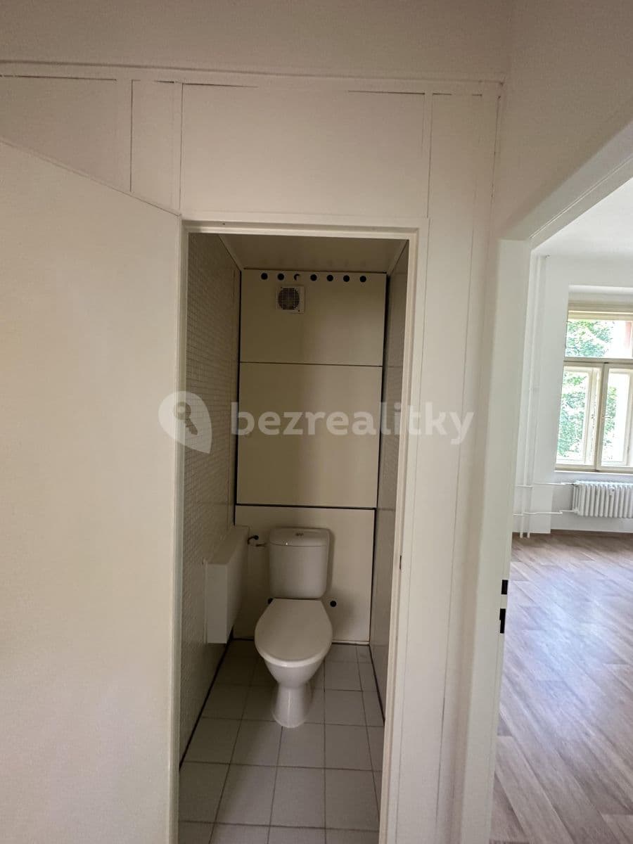 Prenájom bytu 1-izbový 30 m², Londýnská, Praha, Praha Prenájom bytu 1-izbový 30 m², Londýnská, Praha, Praha