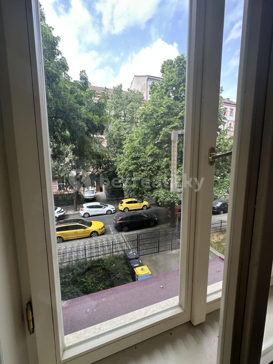 Prenájom bytu 1-izbový 30 m², Londýnská, Praha, Praha Prenájom bytu 1-izbový 30 m², Londýnská, Praha, Praha