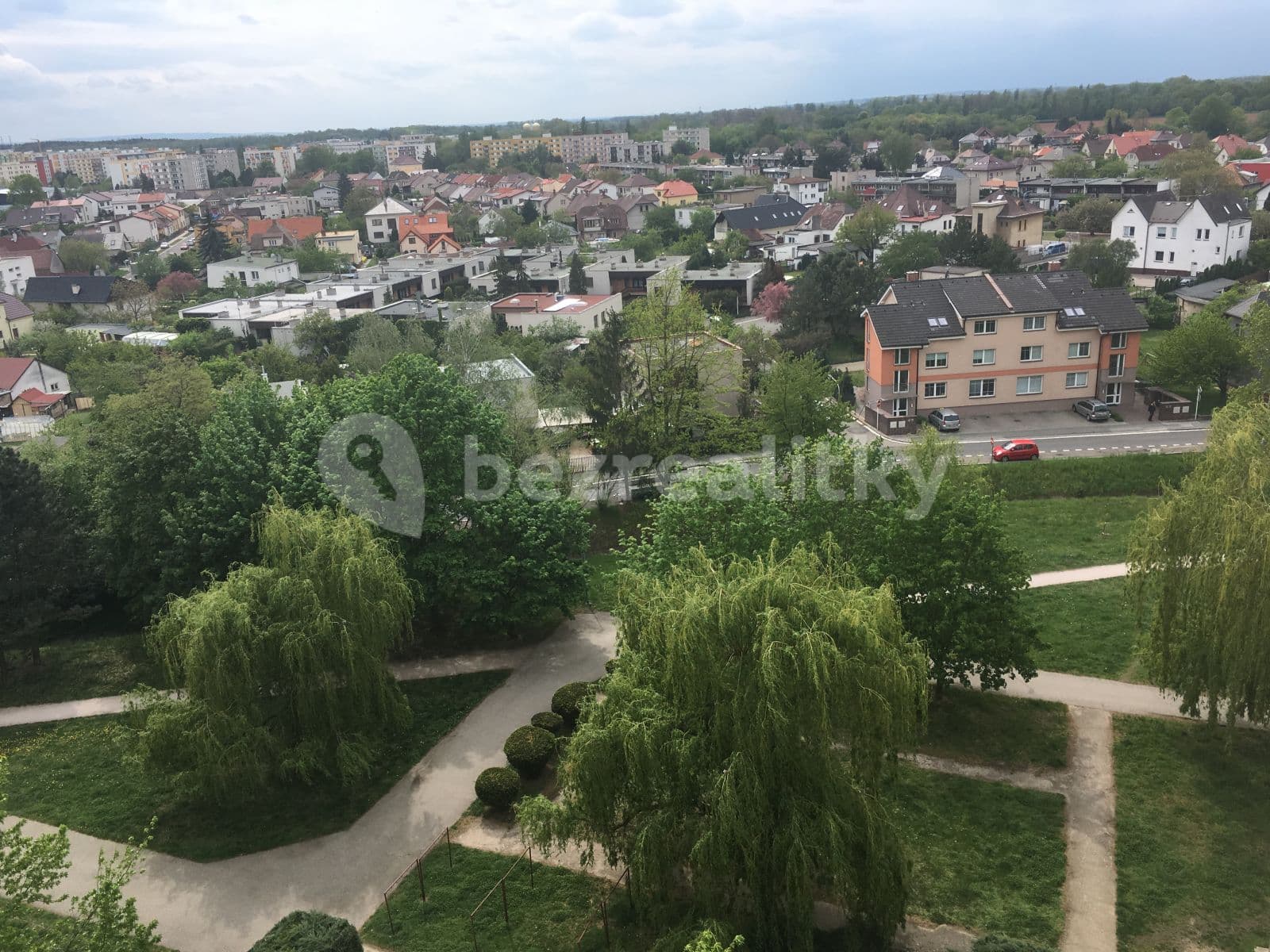 Prenájom bytu 2-izbový 45 m², třída Edvarda Beneše, Hradec Králové, Královéhradecký kraj Prenájom bytu 2-izbový 45 m², třída Edvarda Beneše, Hradec Králové, Královéhradecký kraj