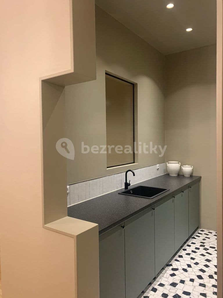 Prenájom bytu 3-izbový 77 m², Dr. Zikmunda Wintra, Praha, Praha Prenájom bytu 3-izbový 77 m², Dr. Zikmunda Wintra, Praha, Praha