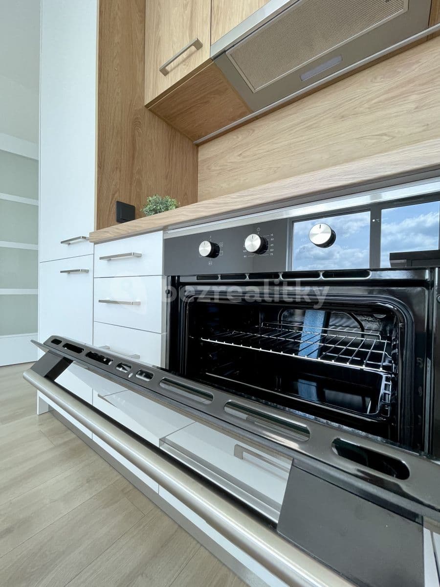 Prenájom bytu 2-izbový 58 m², Východní, Pardubice, Pardubický kraj Prenájom bytu 2-izbový 58 m², Východní, Pardubice, Pardubický kraj