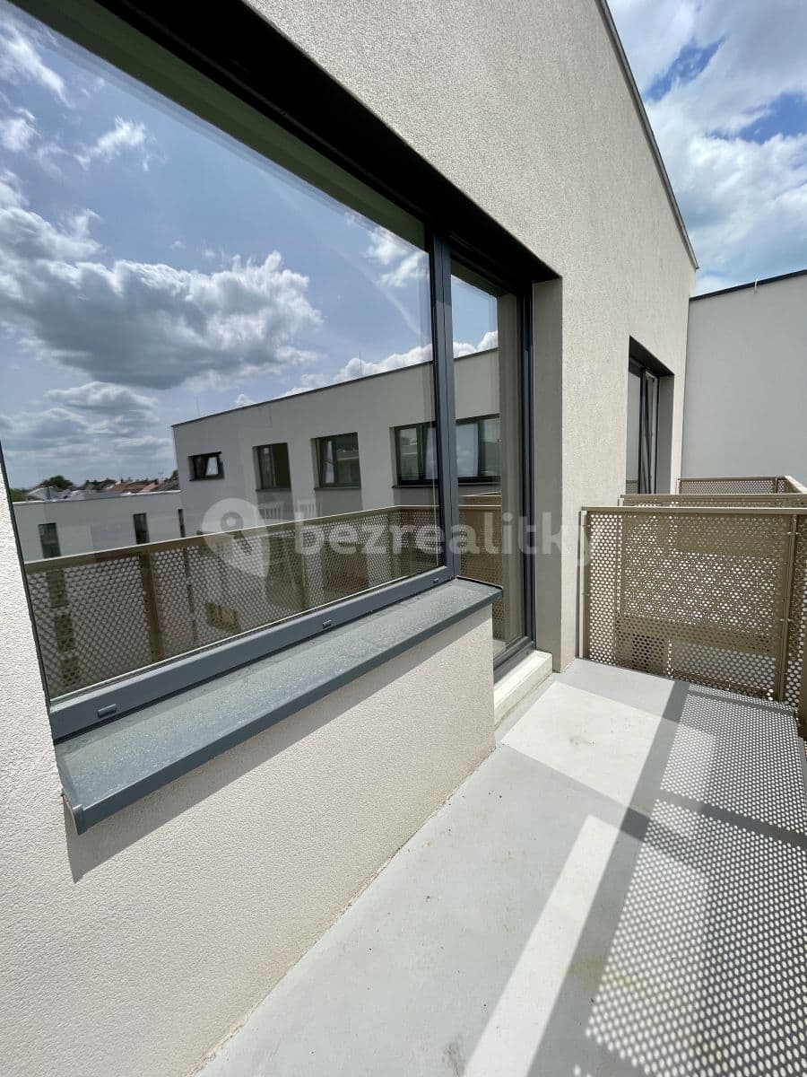 Prenájom bytu 2-izbový 58 m², Východní, Pardubice, Pardubický kraj Prenájom bytu 2-izbový 58 m², Východní, Pardubice, Pardubický kraj