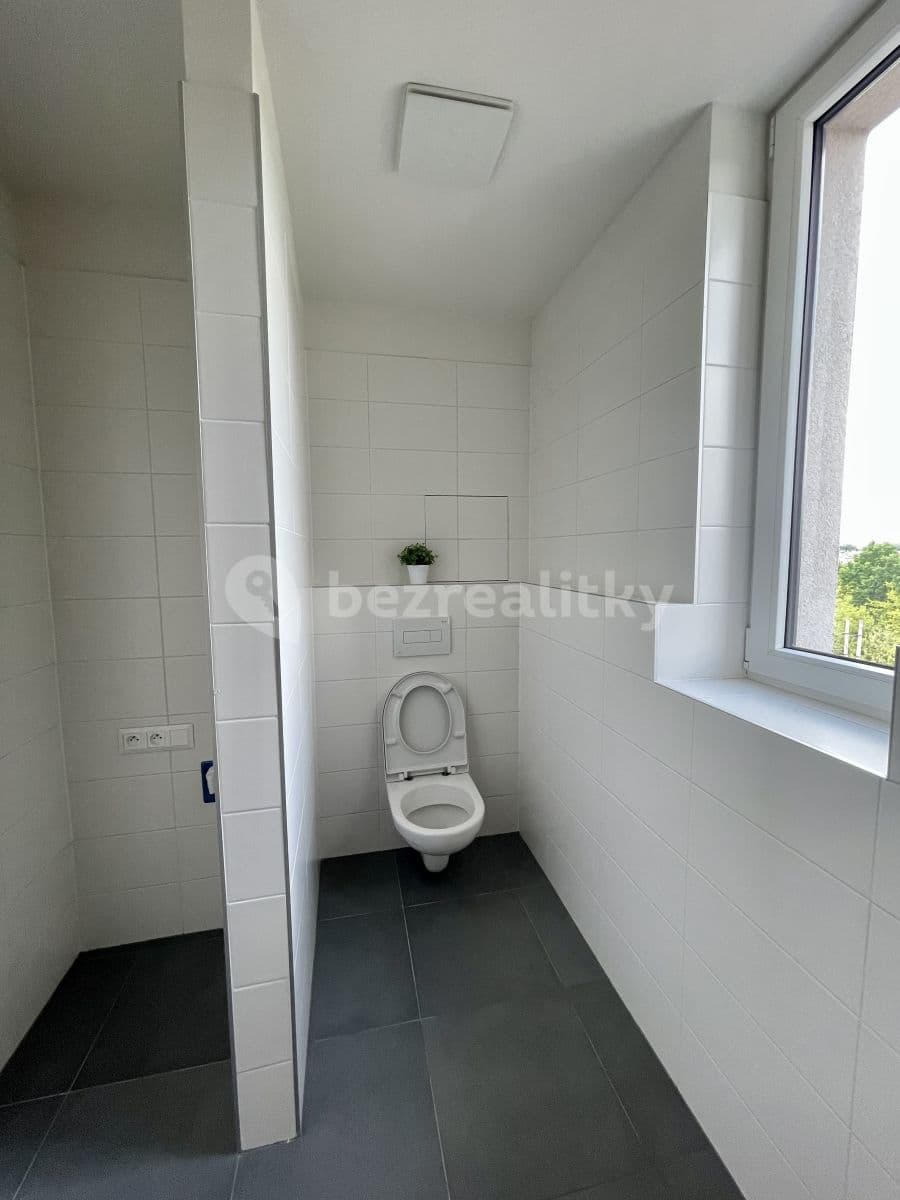 Prenájom bytu 2-izbový 58 m², Východní, Pardubice, Pardubický kraj Prenájom bytu 2-izbový 58 m², Východní, Pardubice, Pardubický kraj
