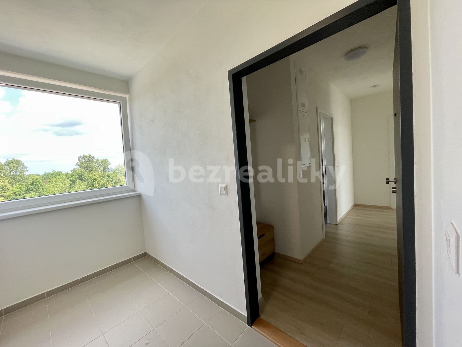 Prenájom bytu 2-izbový 58 m², Východní, Pardubice, Pardubický kraj Prenájom bytu 2-izbový 58 m², Východní, Pardubice, Pardubický kraj