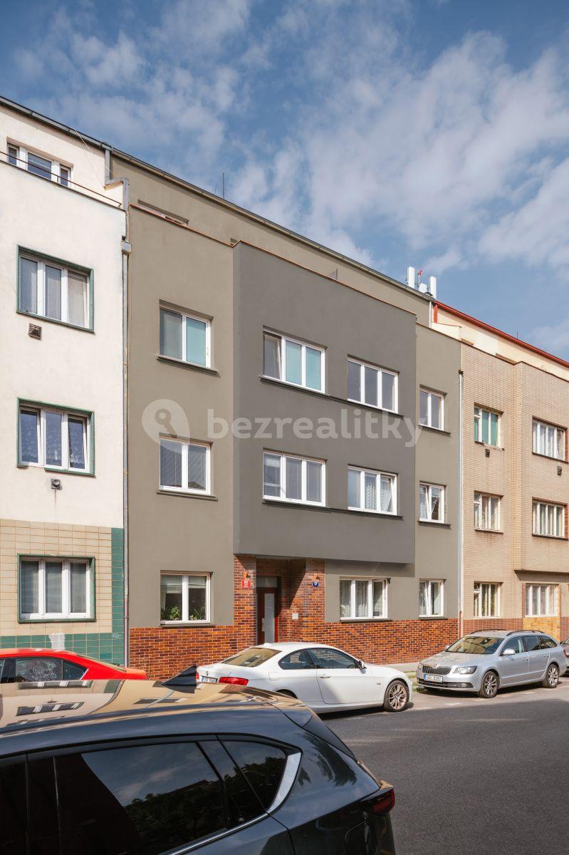 Predaj bytu 1-izbový 57 m², Hanusova, Praha, Praha