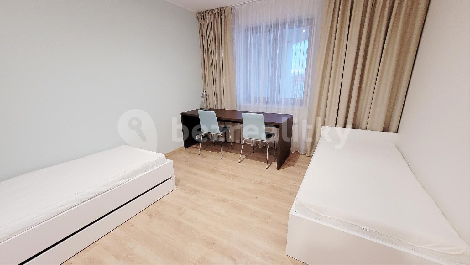 Prenájom bytu 3-izbový 69 m², Mukařovského, Praha, Praha Prenájom bytu 3-izbový 69 m², Mukařovského, Praha, Praha