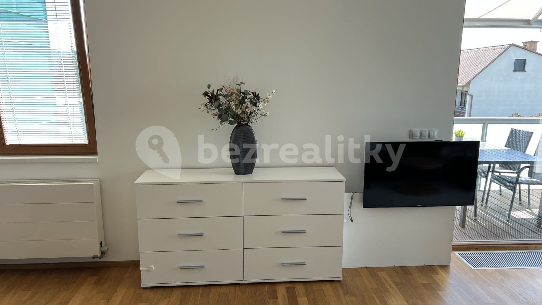 Prenájom bytu 3-izbový 102 m², Mokropeská, Černošice, Středočeský kraj Prenájom bytu 3-izbový 102 m², Mokropeská, Černošice, Středočeský kraj