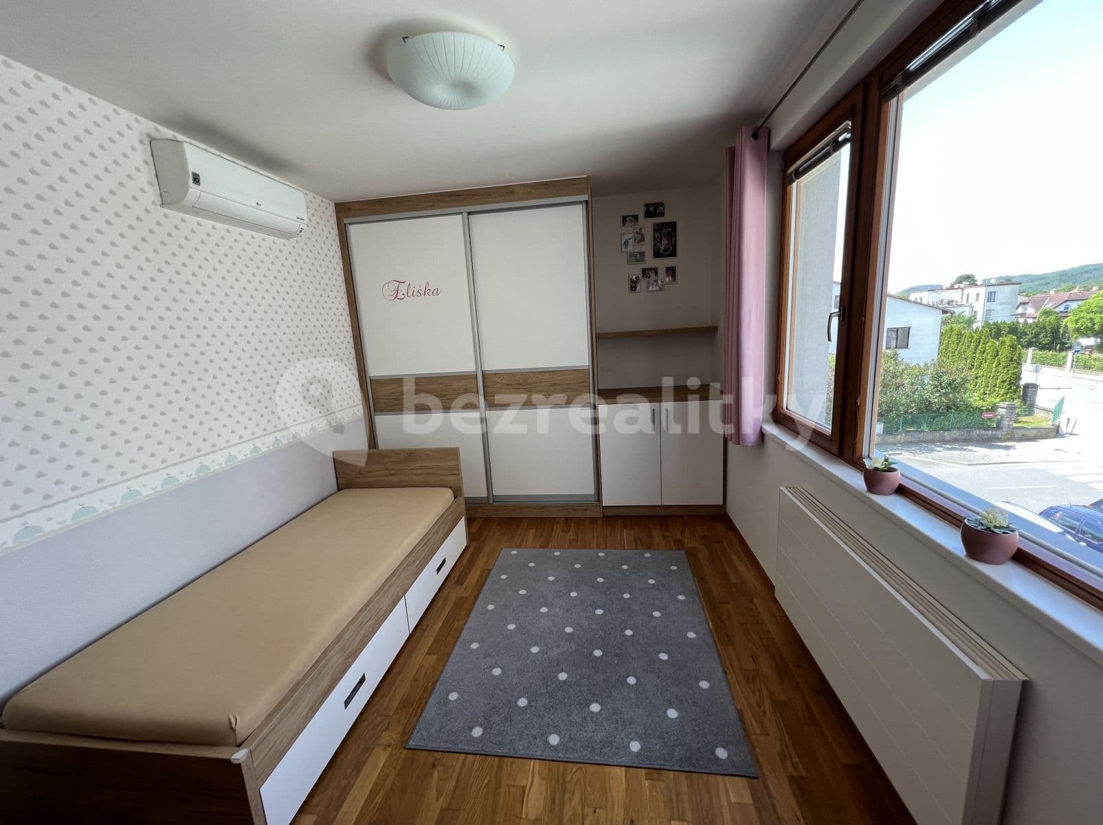 Prenájom bytu 3-izbový 102 m², Mokropeská, Černošice, Středočeský kraj Prenájom bytu 3-izbový 102 m², Mokropeská, Černošice, Středočeský kraj