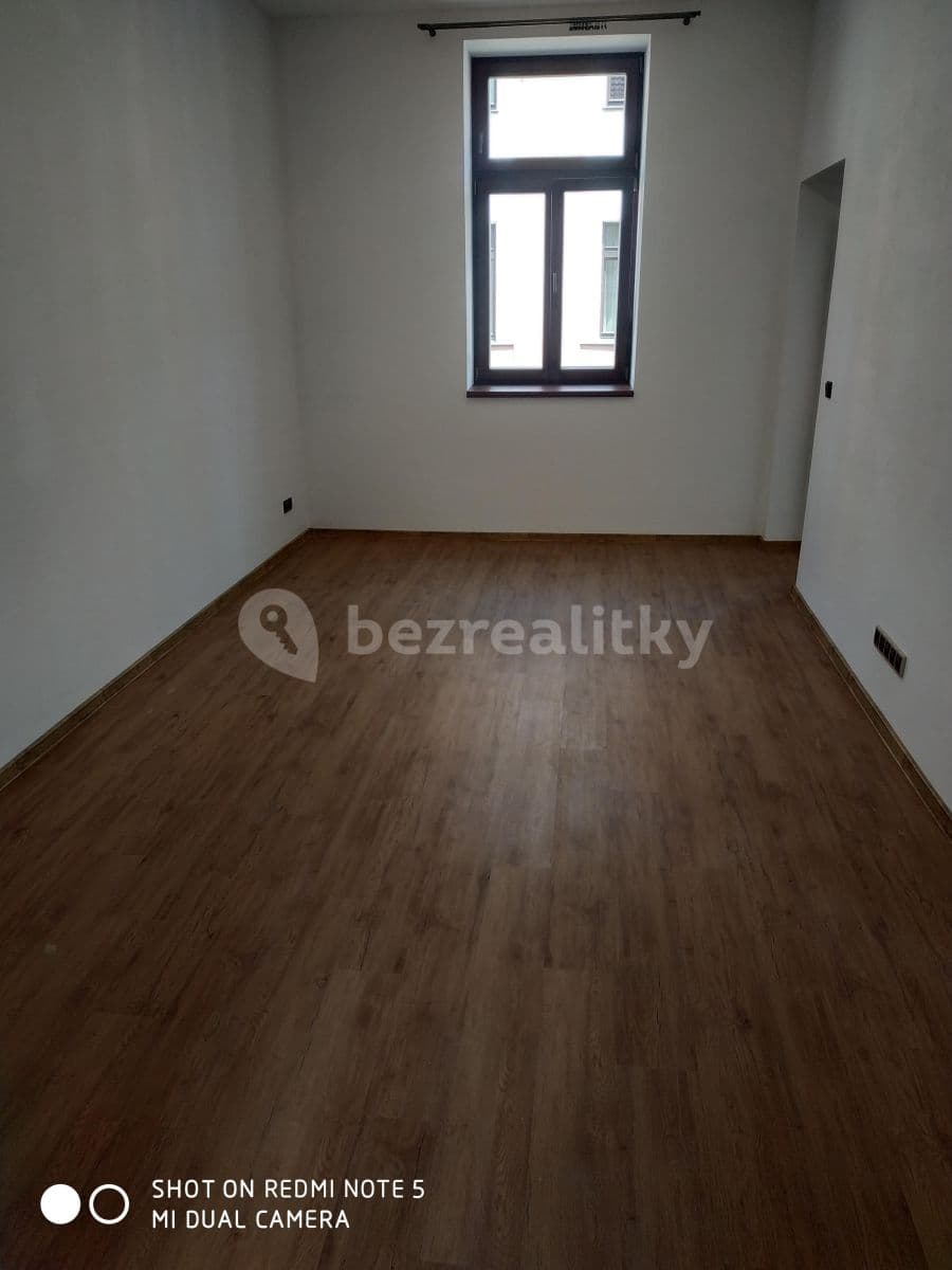 Prenájom bytu 4-izbový 100 m², Nádražní, Sedlčany, Středočeský kraj Prenájom bytu 4-izbový 100 m², Nádražní, Sedlčany, Středočeský kraj