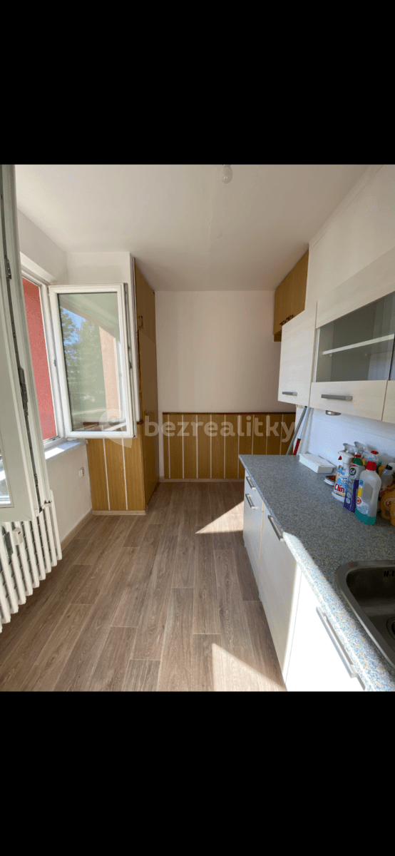 Prenájom bytu 1-izbový 34 m², Jiráskova, Krnov, Moravskoslezský kraj Prenájom bytu 1-izbový 34 m², Jiráskova, Krnov, Moravskoslezský kraj