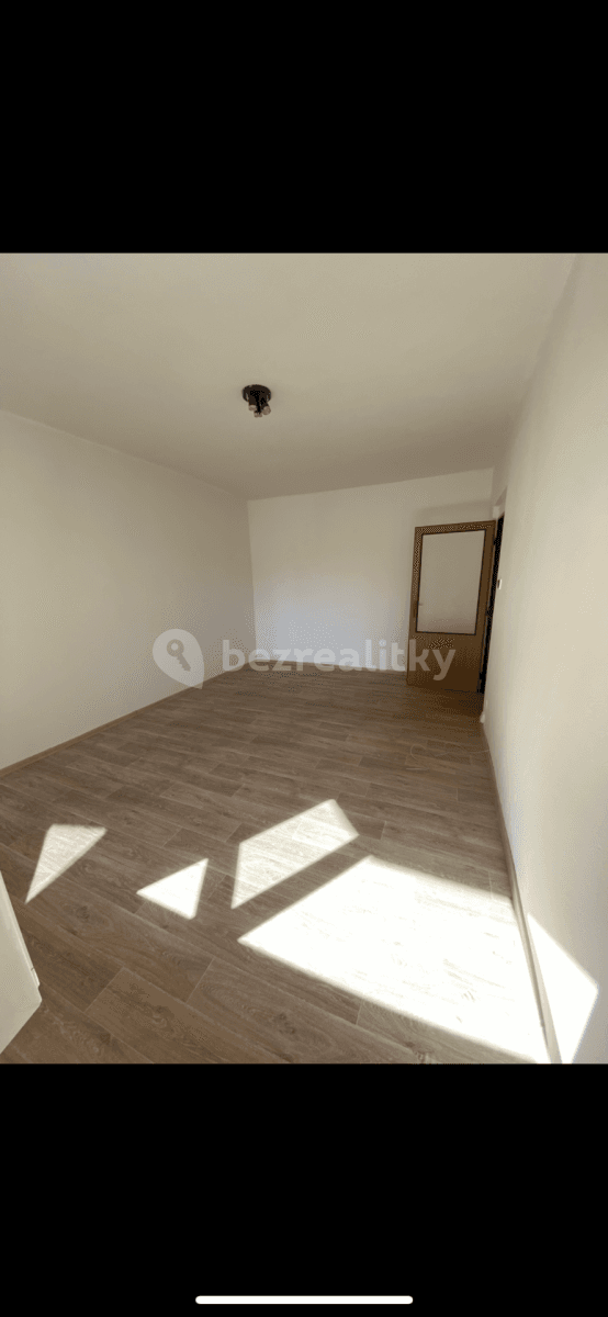 Prenájom bytu 1-izbový 34 m², Jiráskova, Krnov, Moravskoslezský kraj Prenájom bytu 1-izbový 34 m², Jiráskova, Krnov, Moravskoslezský kraj