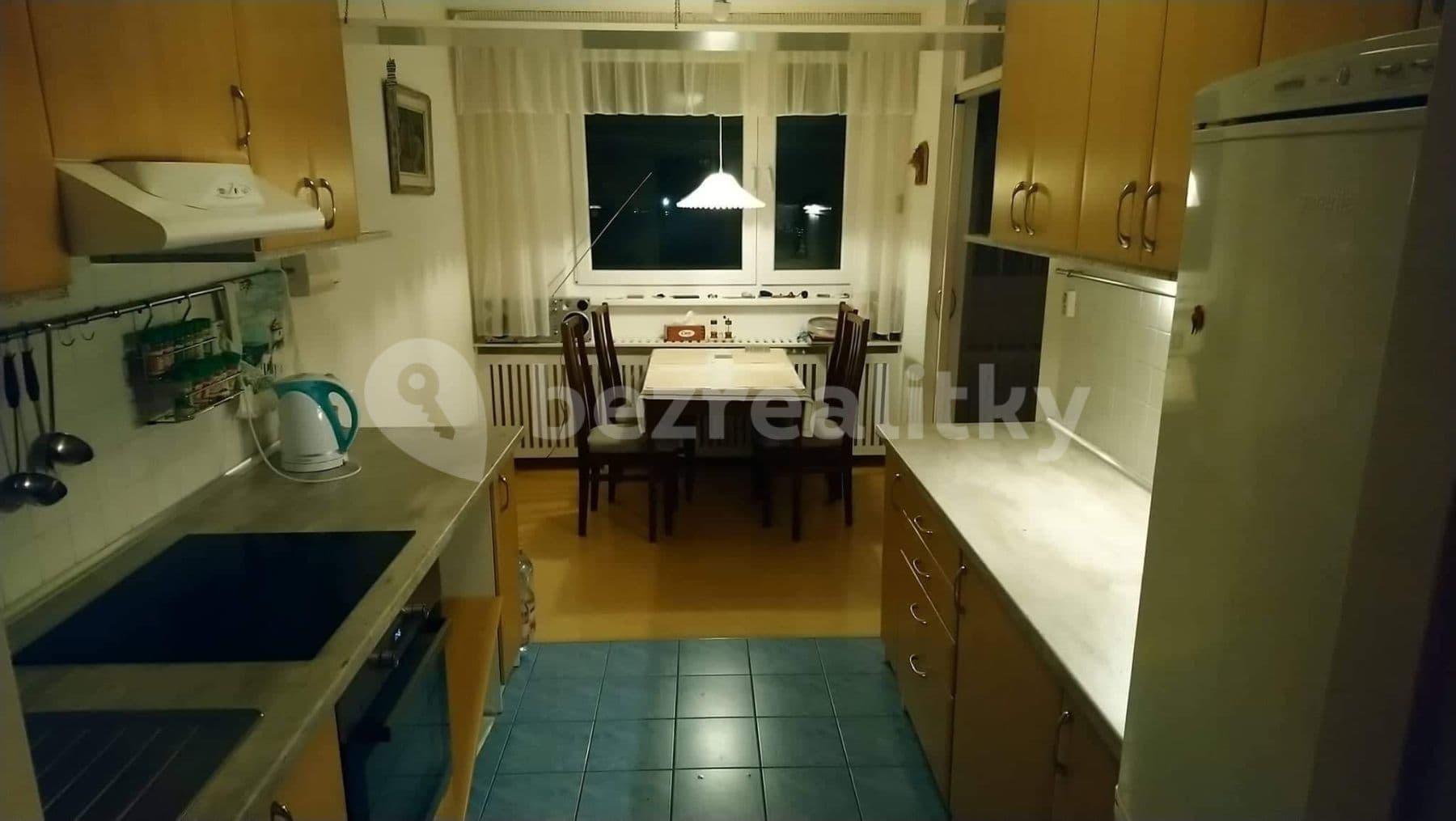 Prenájom bytu 3-izbový 88 m², Tlustého, Praha, Praha Prenájom bytu 3-izbový 88 m², Tlustého, Praha, Praha