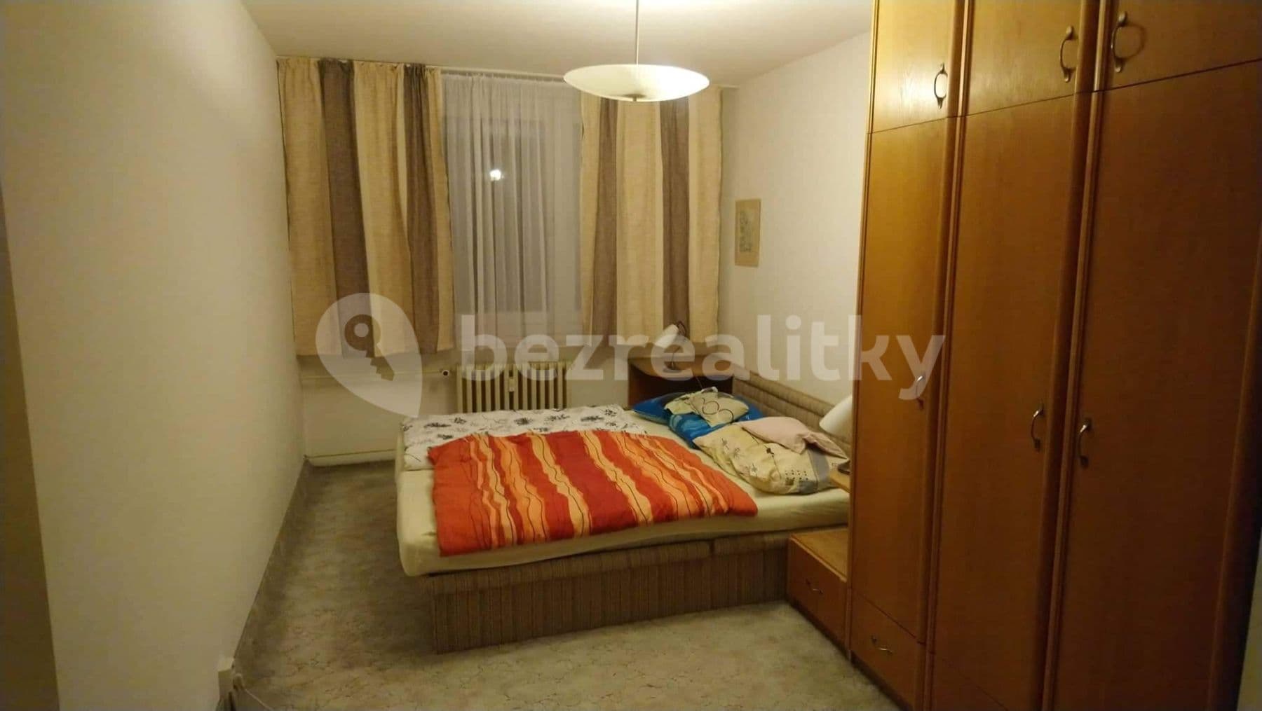 Prenájom bytu 3-izbový 88 m², Tlustého, Praha, Praha Prenájom bytu 3-izbový 88 m², Tlustého, Praha, Praha