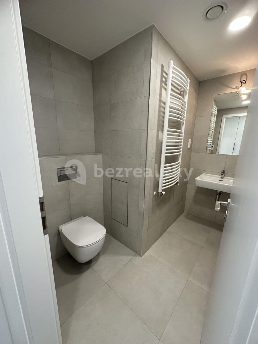 Prenájom bytu 2-izbový 41 m², Jankovcova, Praha, Praha Prenájom bytu 2-izbový 41 m², Jankovcova, Praha, Praha