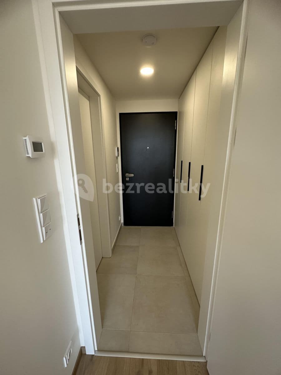 Prenájom bytu 2-izbový 41 m², Jankovcova, Praha, Praha Prenájom bytu 2-izbový 41 m², Jankovcova, Praha, Praha