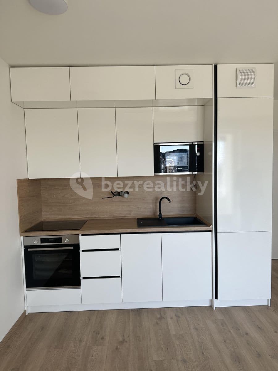 Prenájom bytu 2-izbový 41 m², Jankovcova, Praha, Praha Prenájom bytu 2-izbový 41 m², Jankovcova, Praha, Praha