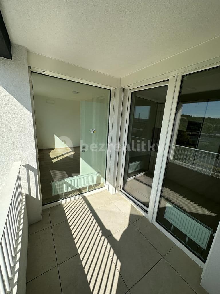 Prenájom bytu 2-izbový 41 m², Jankovcova, Praha, Praha Prenájom bytu 2-izbový 41 m², Jankovcova, Praha, Praha