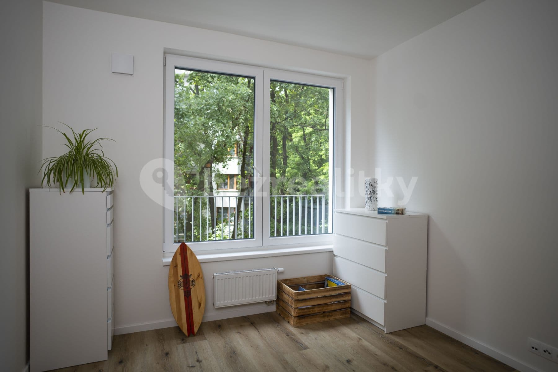 Prenájom bytu 3-izbový 75 m², Červená báň, Praha, Praha Prenájom bytu 3-izbový 75 m², Červená báň, Praha, Praha