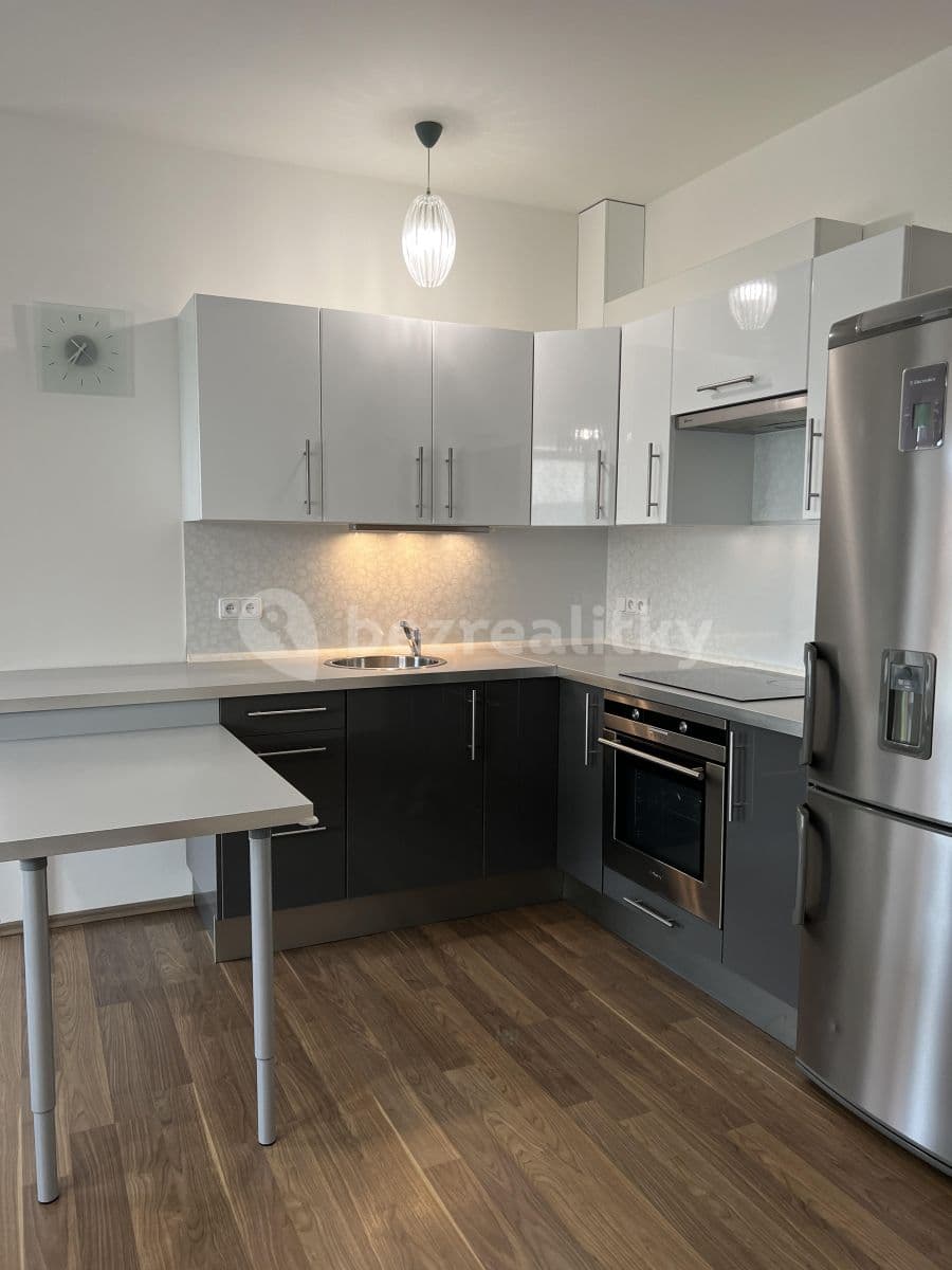 Prenájom bytu 2-izbový 52 m², Polní, Veleň, Středočeský kraj Prenájom bytu 2-izbový 52 m², Polní, Veleň, Středočeský kraj