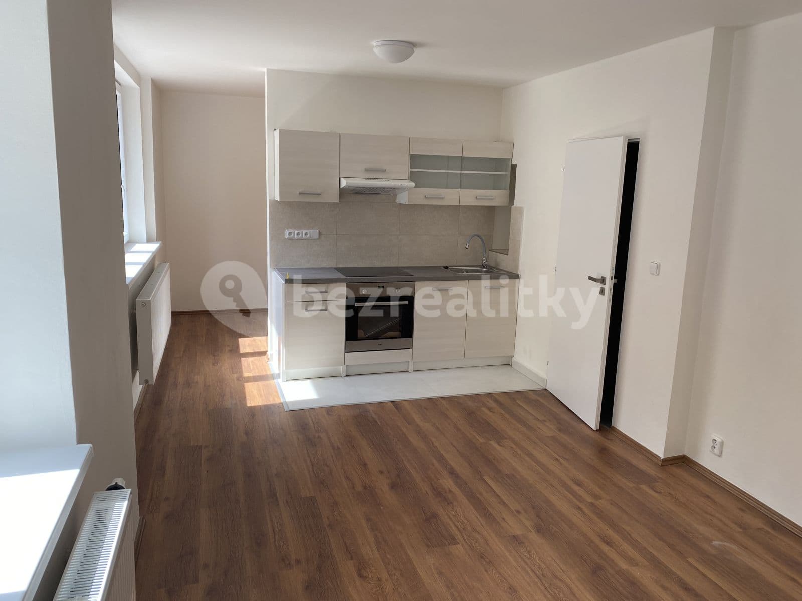 Prenájom bytu 1-izbový 33 m², Havlíčkova, Roudnice nad Labem, Ústecký kraj Prenájom bytu 1-izbový 33 m², Havlíčkova, Roudnice nad Labem, Ústecký kraj