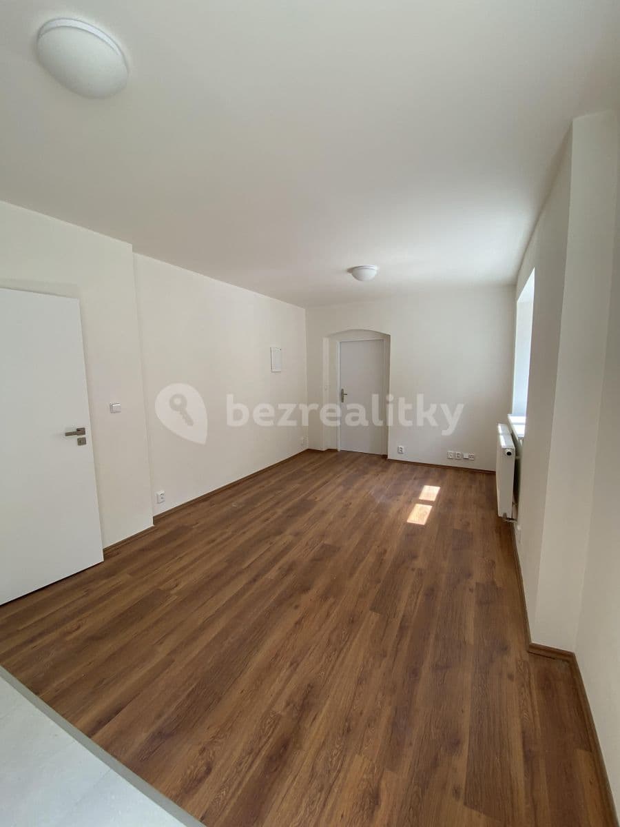 Prenájom bytu 1-izbový 33 m², Havlíčkova, Roudnice nad Labem, Ústecký kraj Prenájom bytu 1-izbový 33 m², Havlíčkova, Roudnice nad Labem, Ústecký kraj