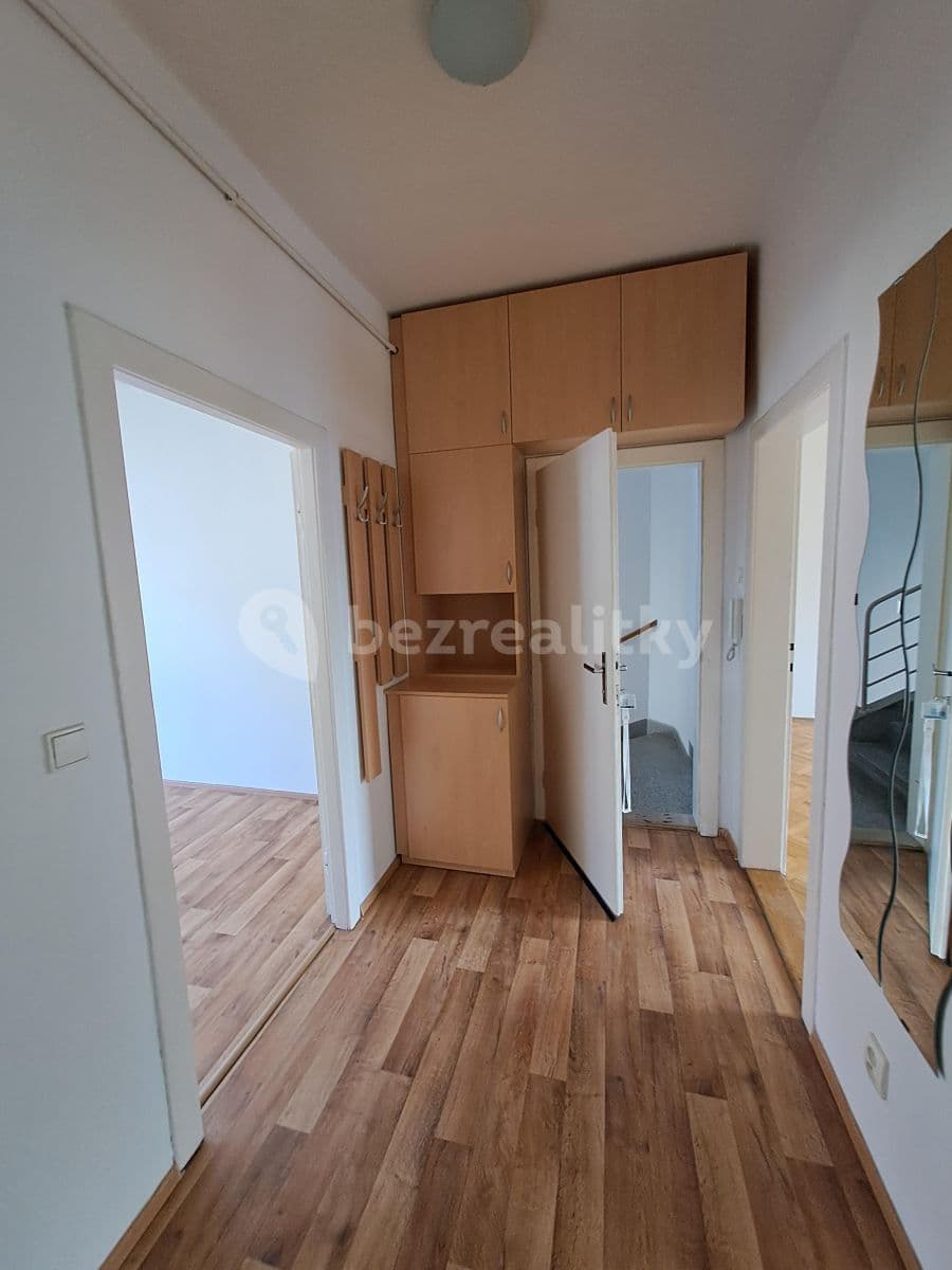 Prenájom bytu 3-izbový 67 m², Nárožní, Brno, Jihomoravský kraj Prenájom bytu 3-izbový 67 m², Nárožní, Brno, Jihomoravský kraj