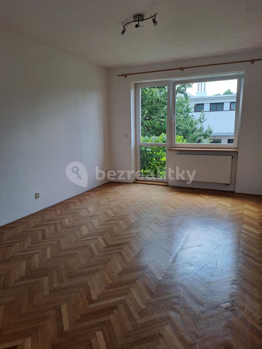 Prenájom bytu 3-izbový 67 m², Nárožní, Brno, Jihomoravský kraj Prenájom bytu 3-izbový 67 m², Nárožní, Brno, Jihomoravský kraj