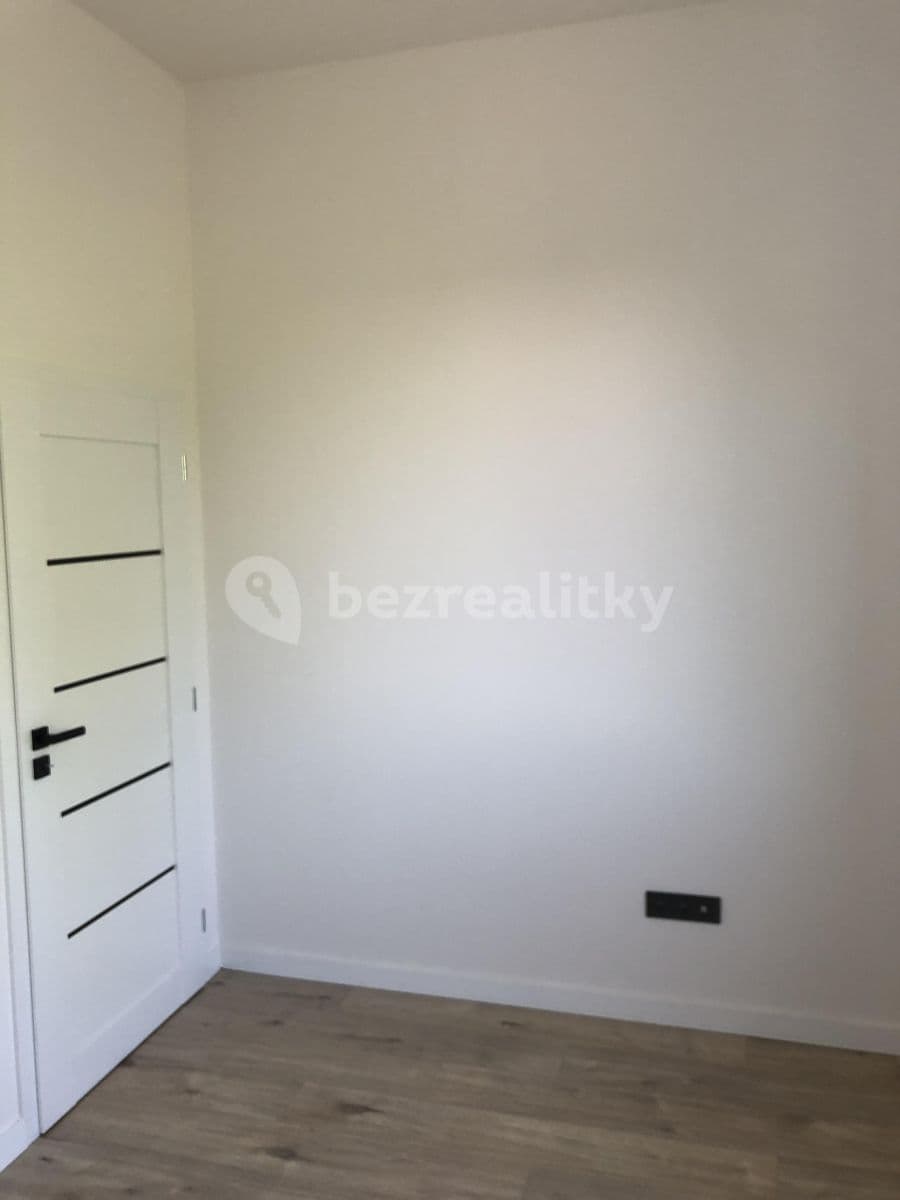 Prenájom bytu 2-izbový 57 m², Těšínská, Ostrava, Moravskoslezský kraj Prenájom bytu 2-izbový 57 m², Těšínská, Ostrava, Moravskoslezský kraj