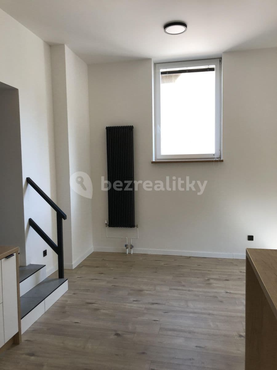 Prenájom bytu 2-izbový 57 m², Těšínská, Ostrava, Moravskoslezský kraj Prenájom bytu 2-izbový 57 m², Těšínská, Ostrava, Moravskoslezský kraj