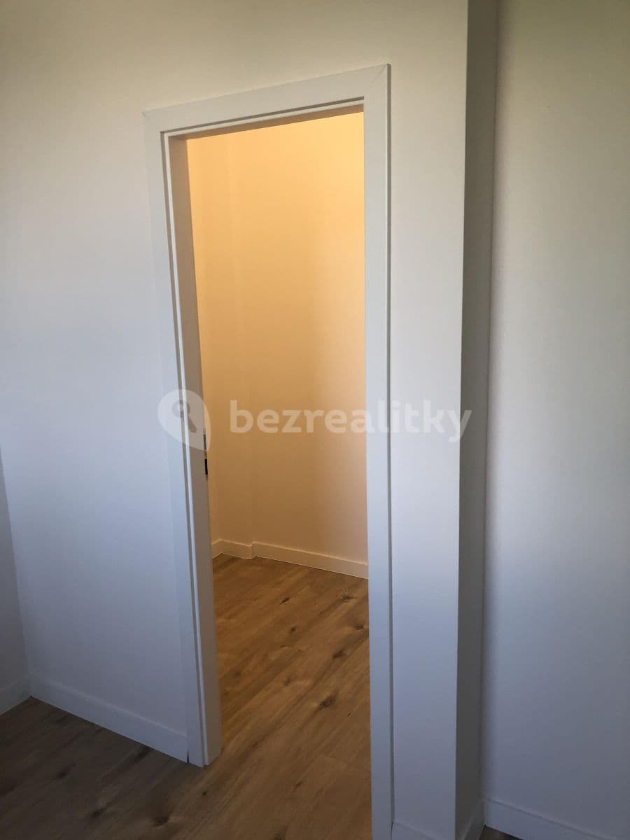 Prenájom bytu 2-izbový 57 m², Těšínská, Ostrava, Moravskoslezský kraj Prenájom bytu 2-izbový 57 m², Těšínská, Ostrava, Moravskoslezský kraj
