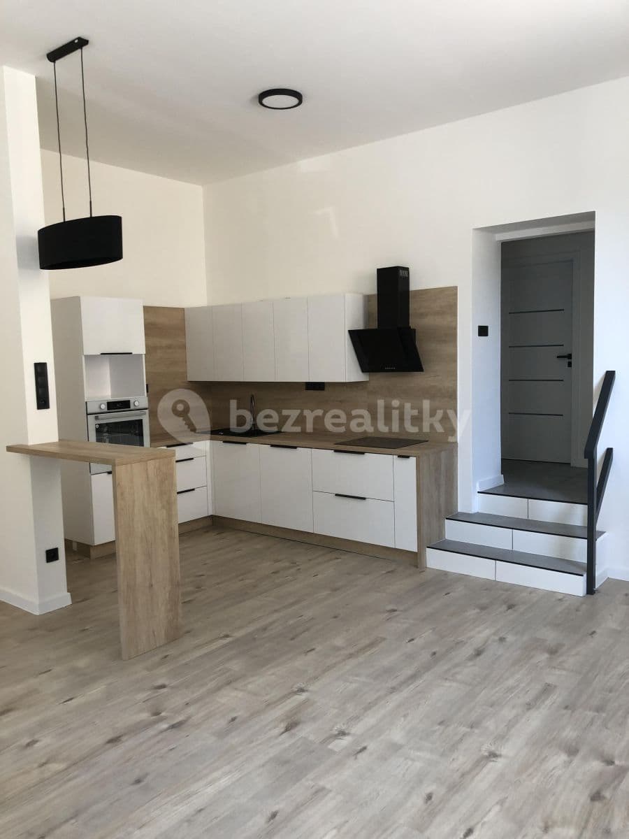 Prenájom bytu 2-izbový 57 m², Těšínská, Ostrava, Moravskoslezský kraj Prenájom bytu 2-izbový 57 m², Těšínská, Ostrava, Moravskoslezský kraj